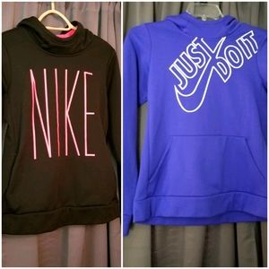 2 girls size XL Nike hoodies